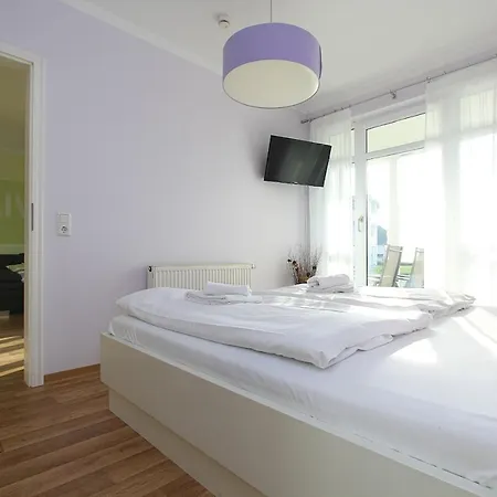 Terrasse, Gratis Nutzung Vom Ahoi Erlebnisbad Und Sauna In Sellin - Meeresblick 31 Apartmán Goehren (Ruegen)