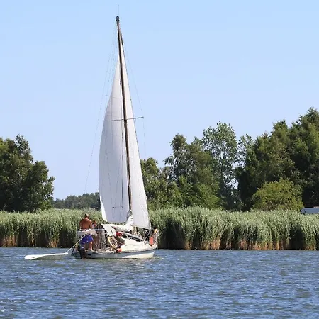 Meeresblick Residenzen 31 Deluxe, Inklusive Sauna Und Schwimmbadnutzung Im Ahoi Sellin Apartment Goehren (Ruegen)
